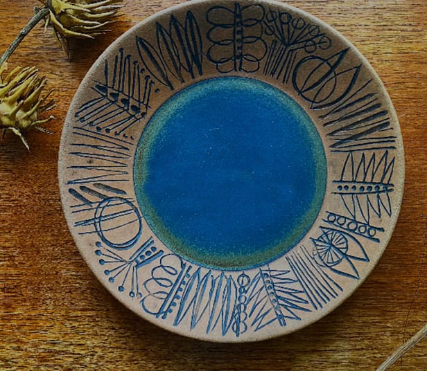 青い模様のデザインプレート