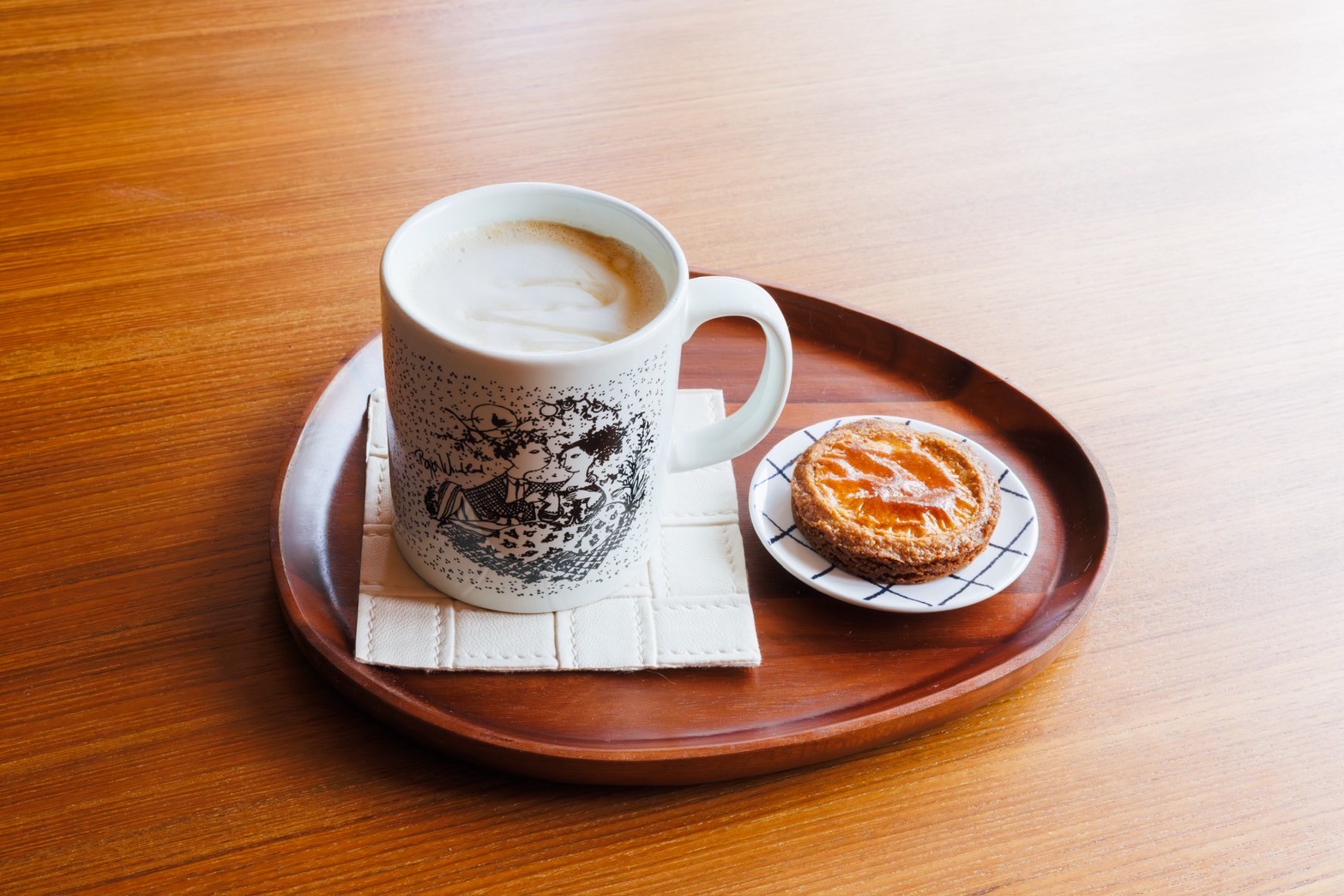 (Fuglen coffee)   国産蜂蜜キャラメルラテ〔￥７５０〕Hot /Ice